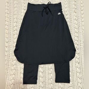 Snoga Athletics | Black Drawstring Capri Athletic Snoga Skirt | Size Small